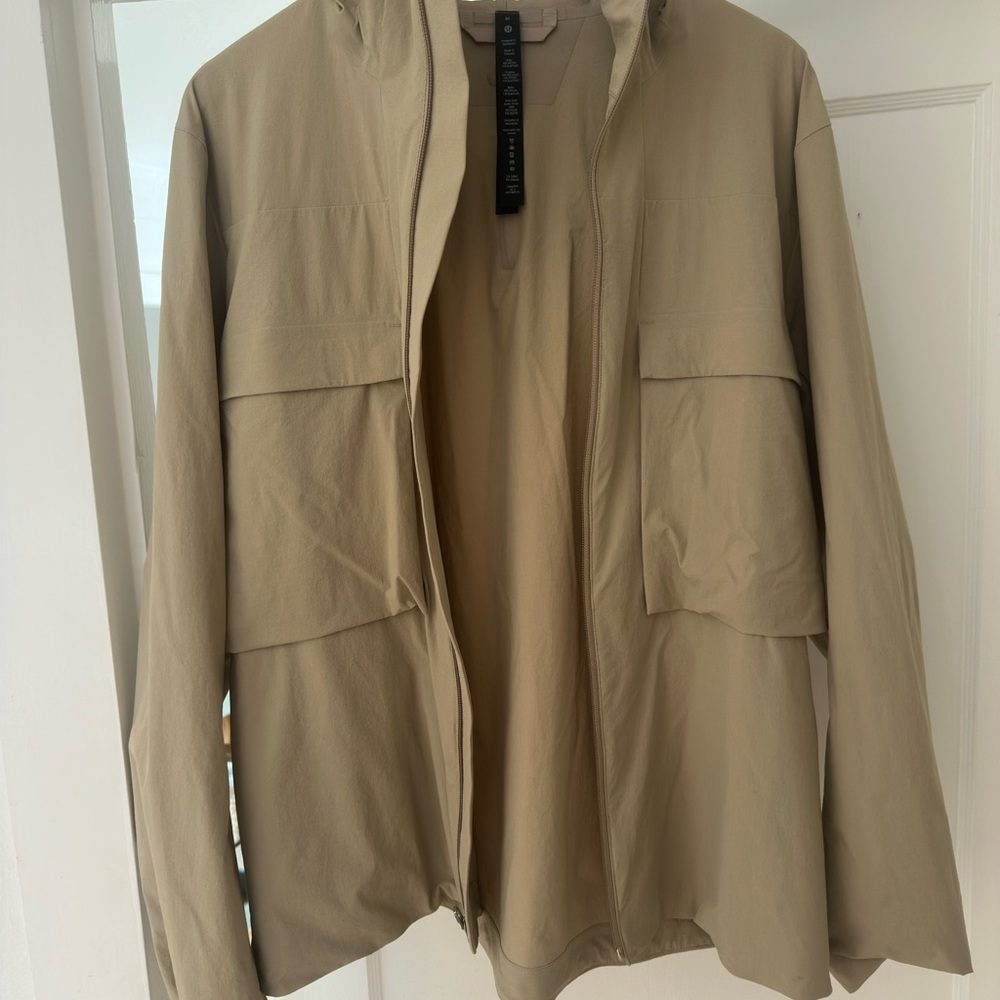 Lululemon stretch cargo jacket